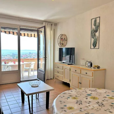 아파트 Bormes-les-mimosas: Appt Climatise, 5 Couchages, Parking, Grande Terrasse - Fr-1-251-136