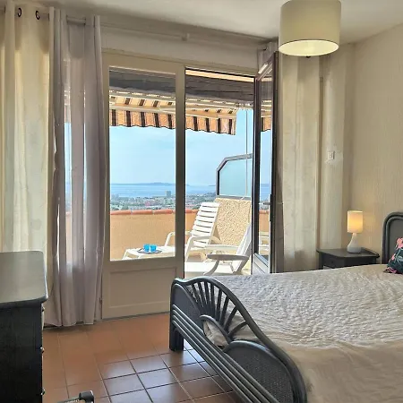 아파트 Bormes-les-mimosas: Appt Climatise, 5 Couchages, Parking, Grande Terrasse - Fr-1-251-136 *