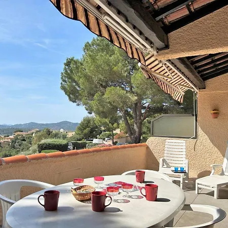 Apartment Bormes-les-mimosas: Appt Climatise, 5 Couchages, Parking, Grande Terrasse - Fr-1-251-136